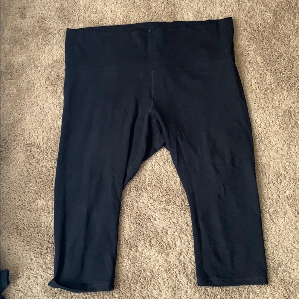 2/$10 Women’s maternity active leggings